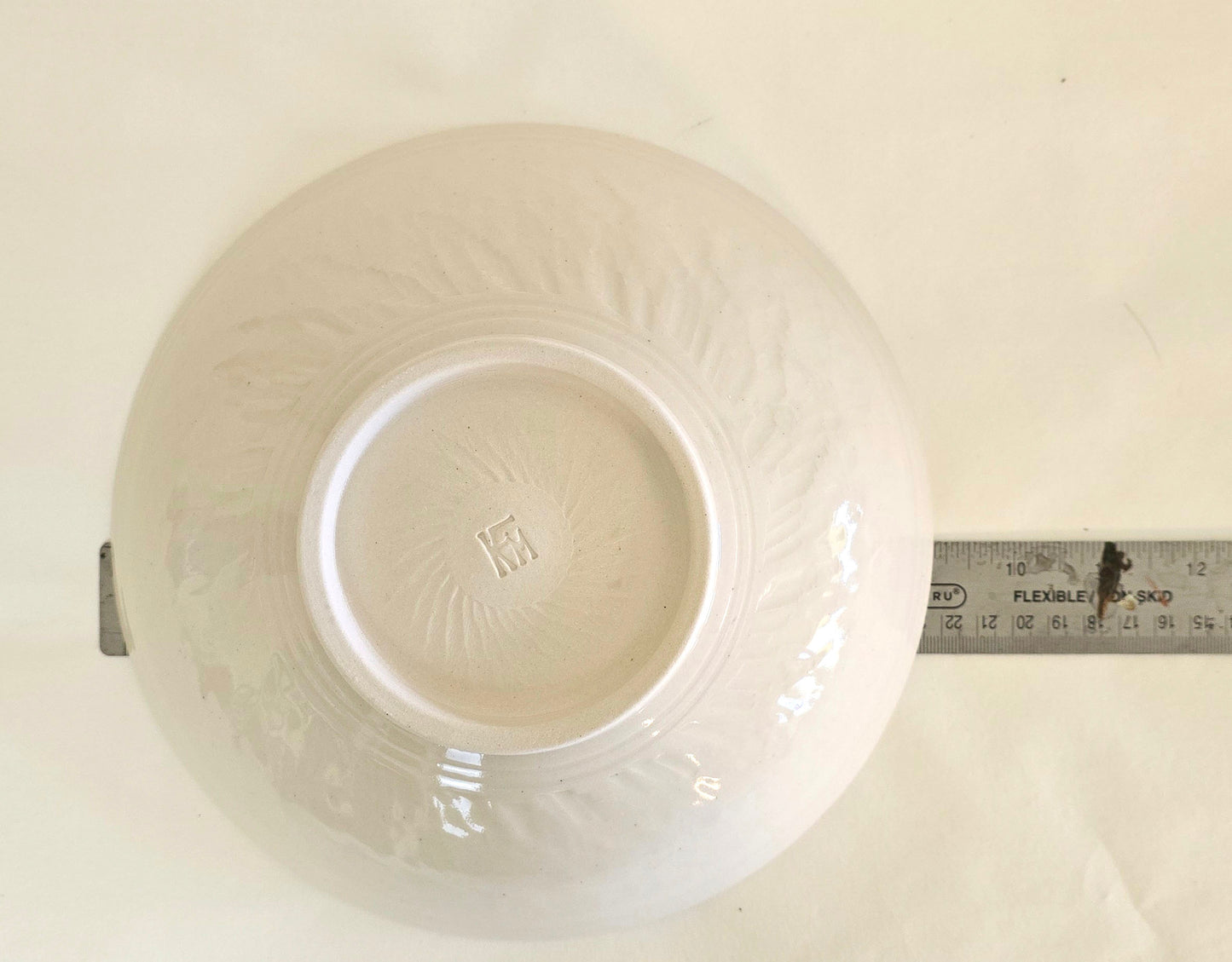 Stoneware Trout Bowl – Hand-Thrown with Sgraffito and Underglaze Detailing