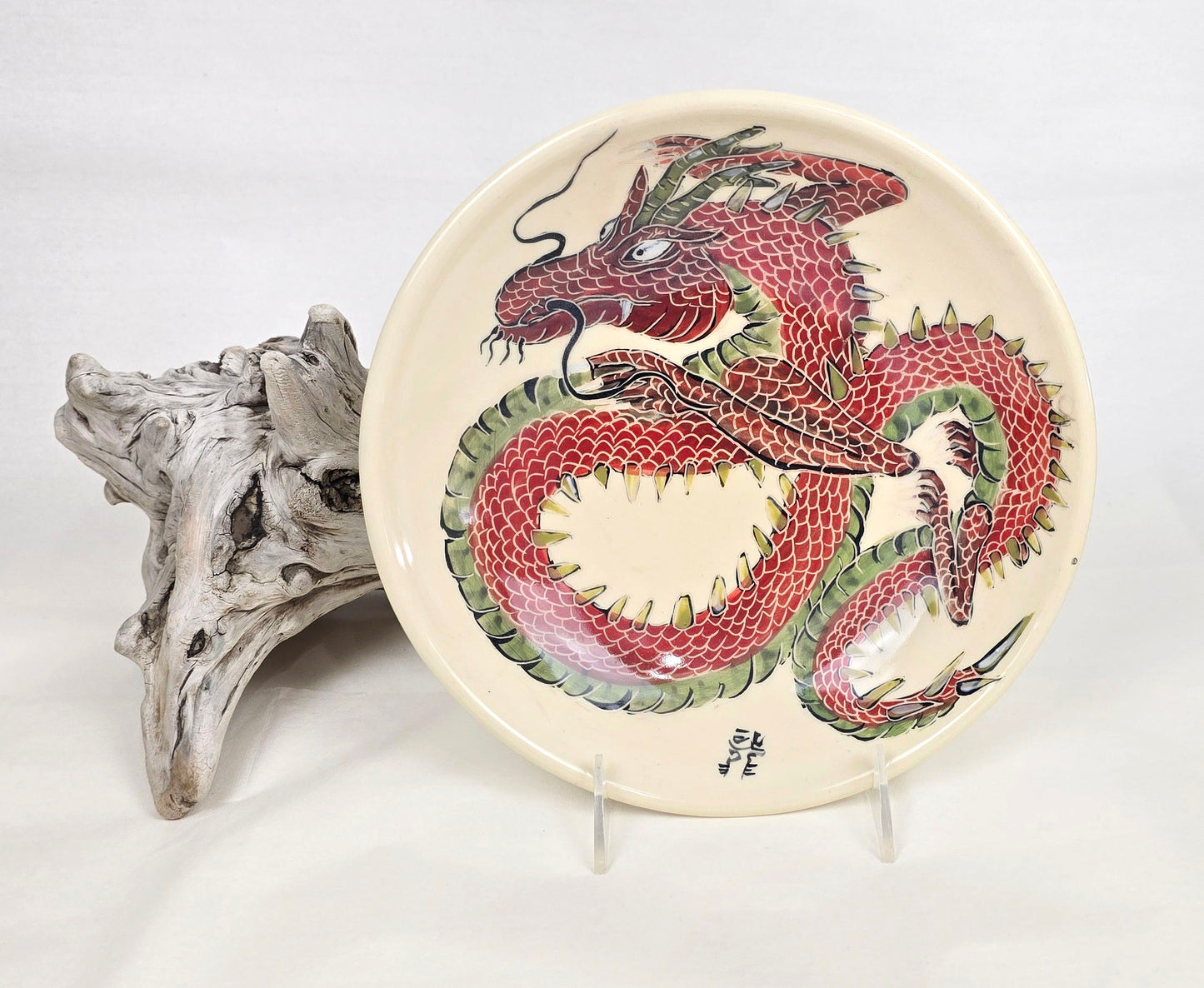 Stoneware Bowl – Red and Green Dragon Sgraffito e Design